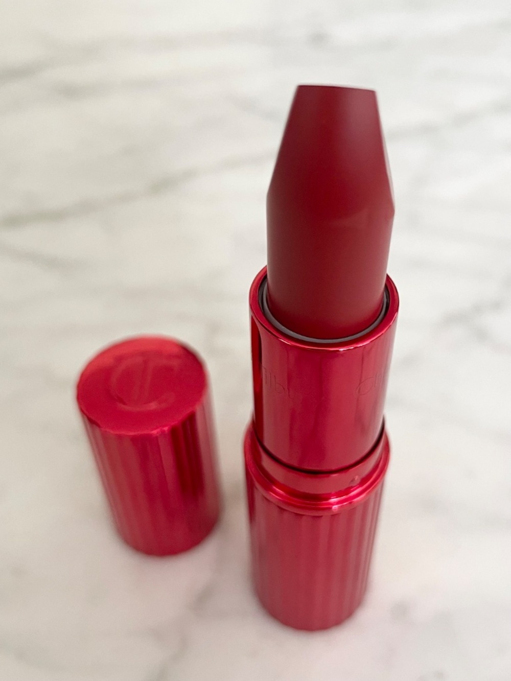 NWT CHARLOTTE TILBURY Matte Revolution Luminous Matte Lipstick - MARK OF A KISS - Picture 9 of 16